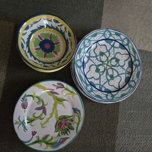 ED by Ellen DeGeneres Plates, Salad Plates & Bowls Set-EUC